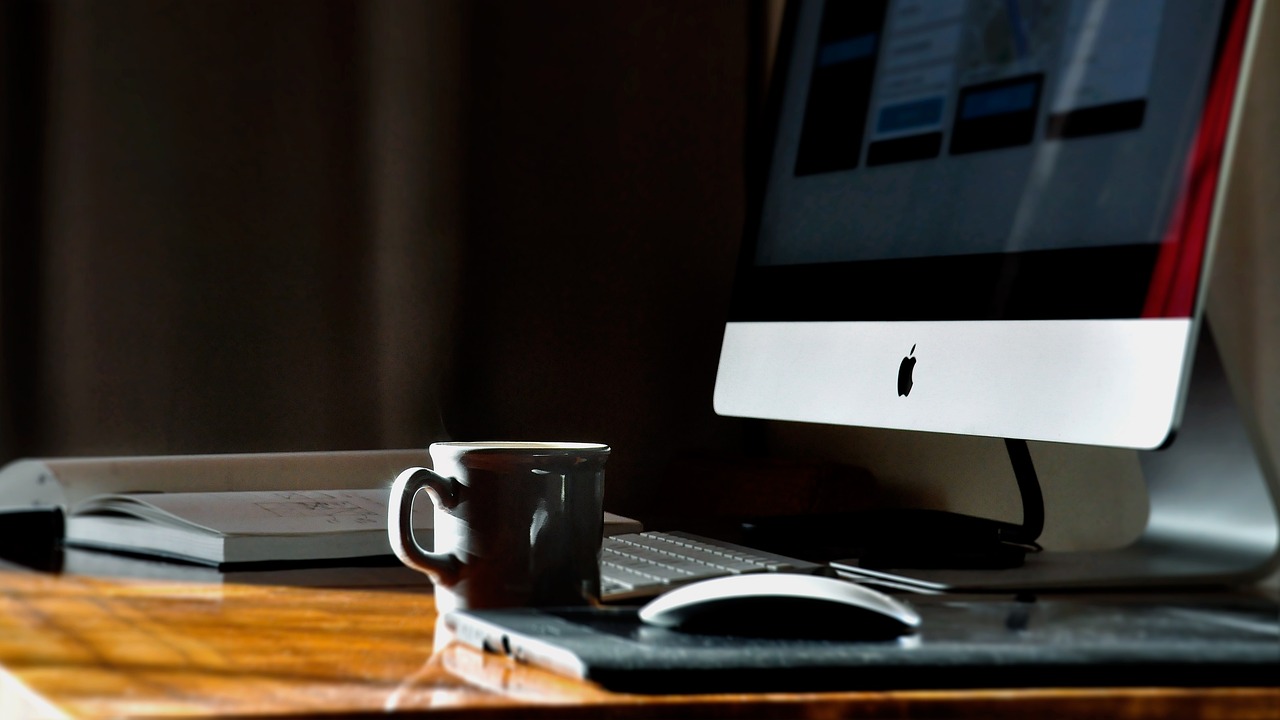 Ergonomische zit-sta bureaus voor thuiswerken Ergonomische zit-sta bureaus voor thuiswerken